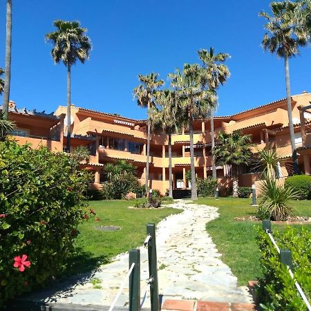 Luxury Three Bedroom Apartment At Estepona Buitenkant foto