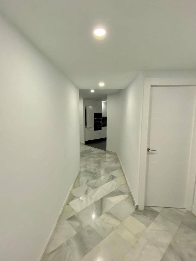 Luxury Three Bedroom Apartment At Estepona Buitenkant foto