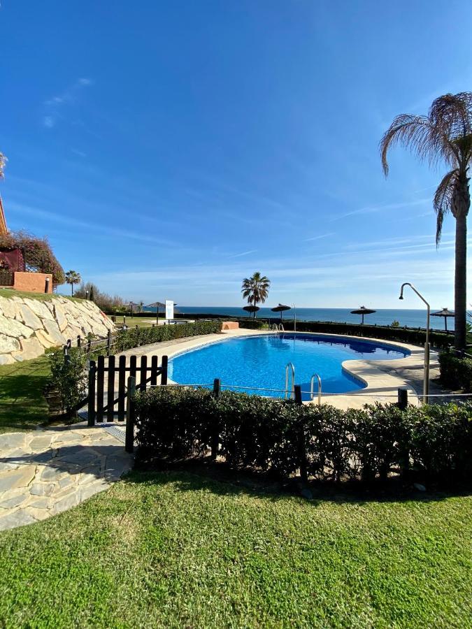 Luxury Three Bedroom Apartment At Estepona Buitenkant foto