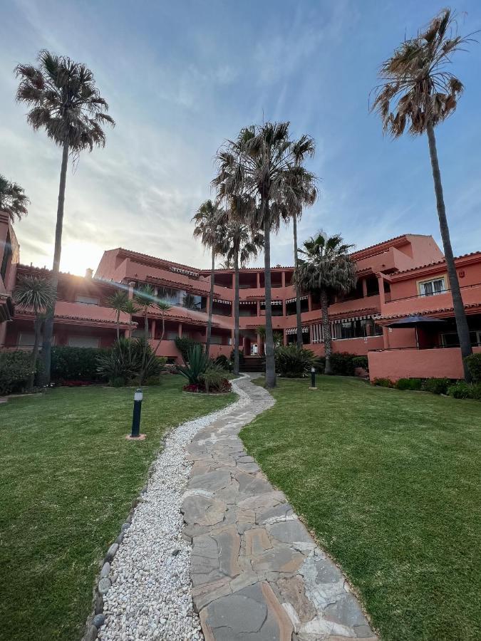 Luxury Three Bedroom Apartment At Estepona Buitenkant foto