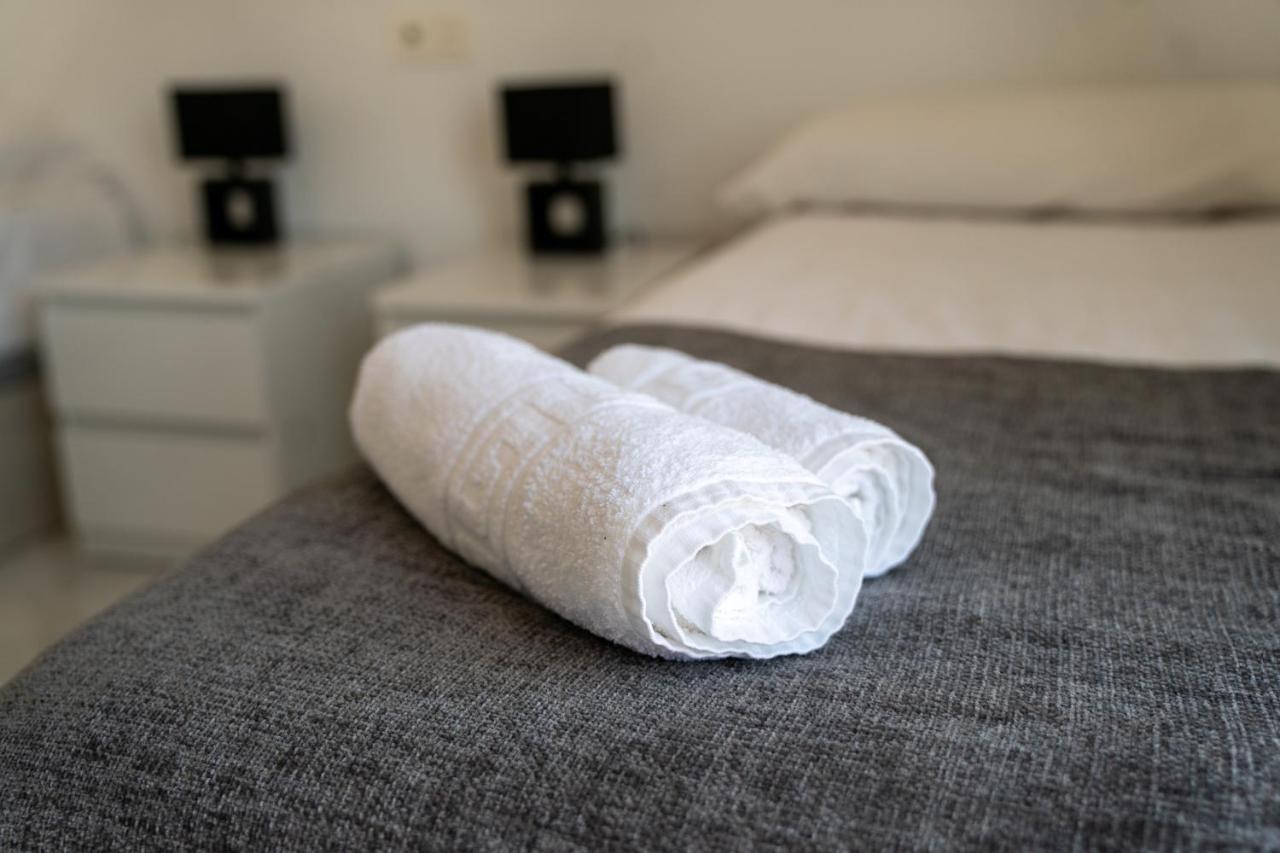 Luxury Three Bedroom Apartment At Estepona Buitenkant foto