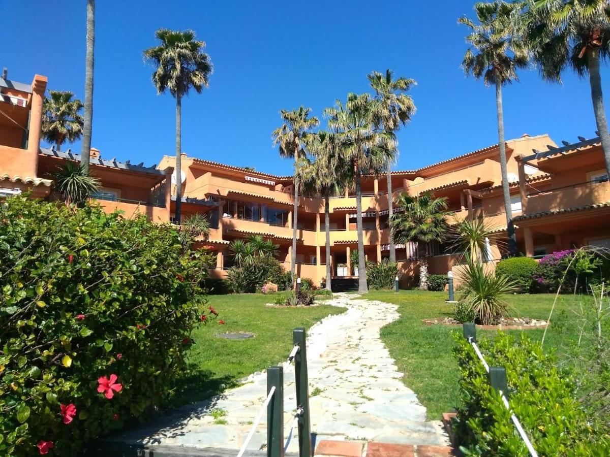 Luxury Three Bedroom Apartment At Estepona Buitenkant foto